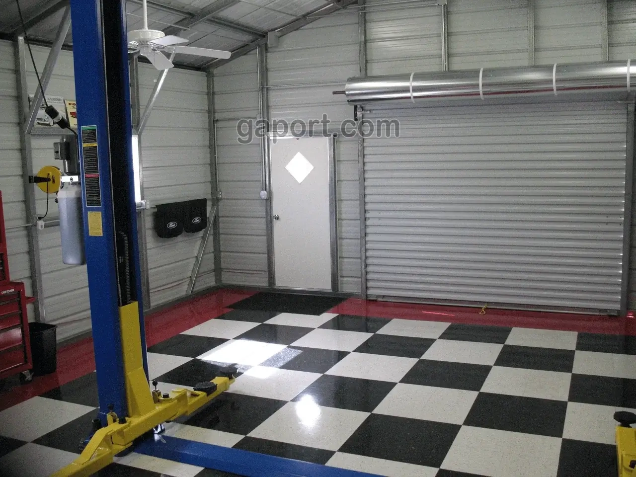 This image shows the interior of the 20x25x9 metal garage.